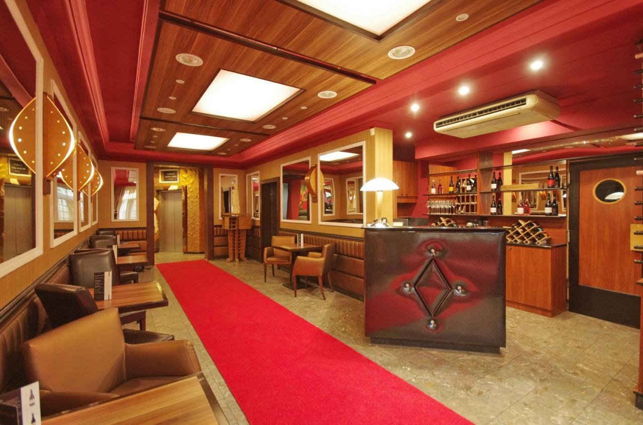 Hotel Corvin Gyula Εξωτερικό φωτογραφία